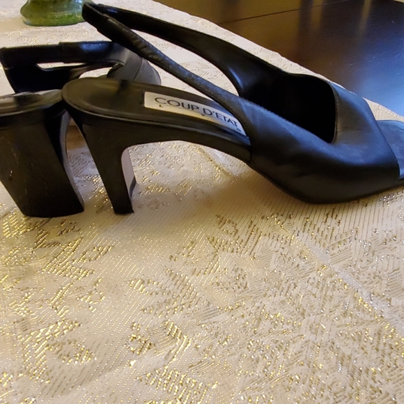 Shoes - Picture 3 of 4